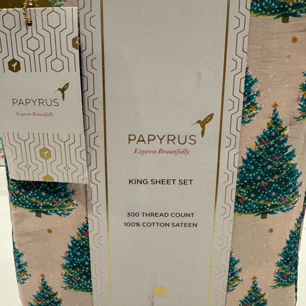 Papyrus Christmas tree King Sheet Set. - Picture 2 of 5